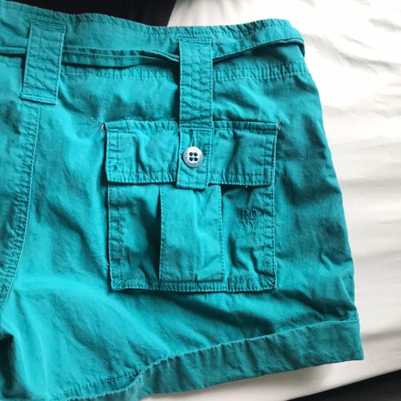 Roxy 🏄‍♂️ - Picture 4 of 7